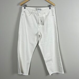 Vineyard Vines High Rise Crop Jeans. Size 31.